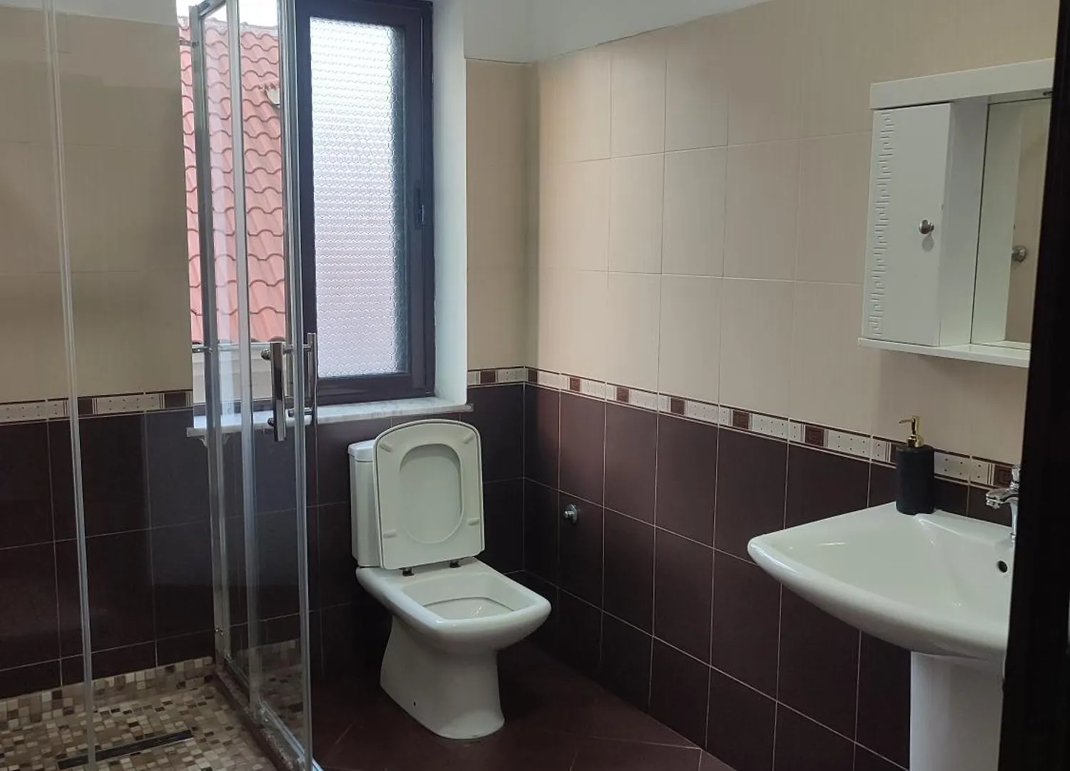 Rooms Xani Tirana Bed & Breakfast