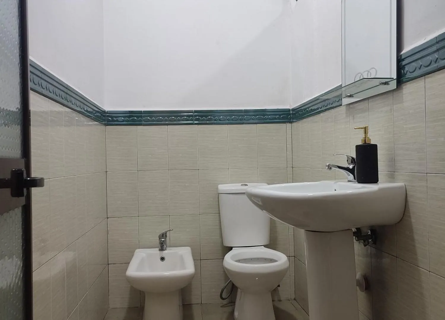 Bed & Breakfast Rooms Xani Tirana