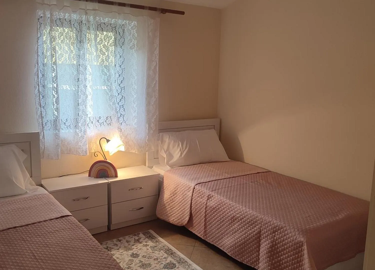 Bed & Breakfast Rooms Xani Tirana